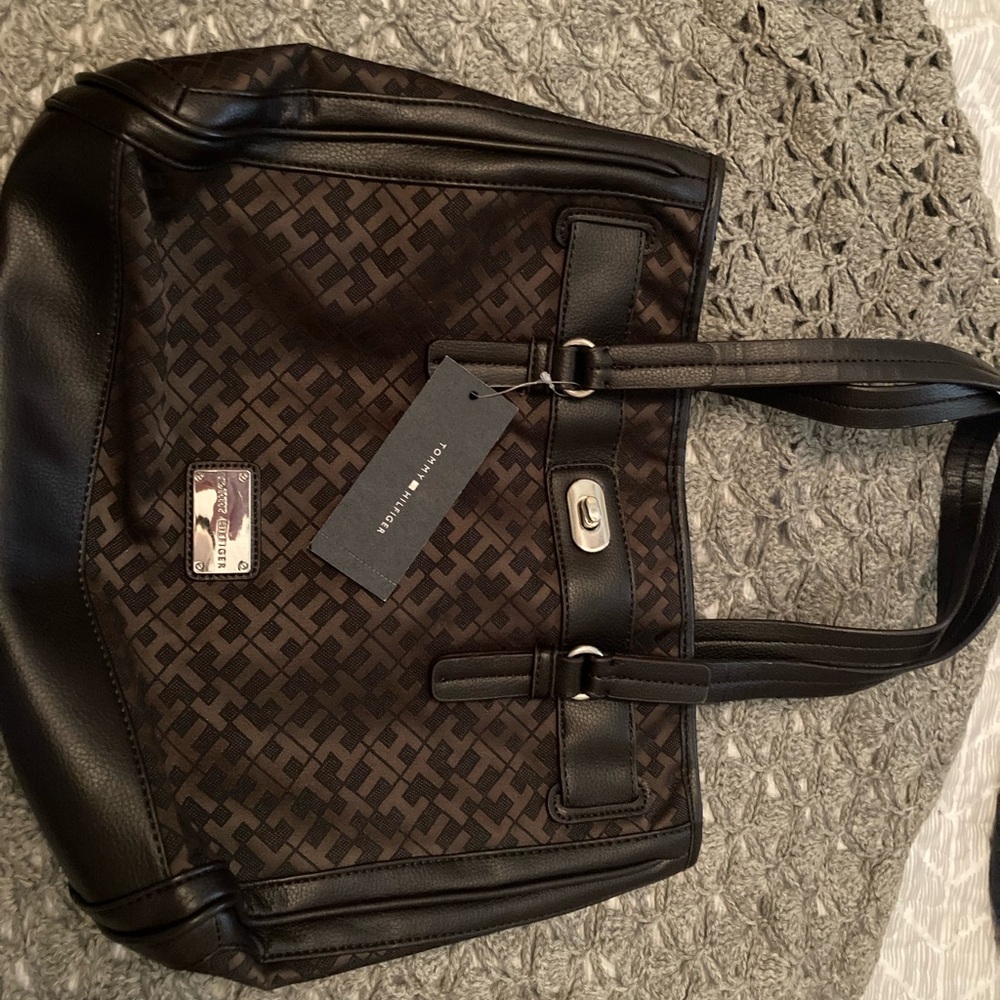 Tommy Hilfiger Brown Patterned Bag with navy patterned accents inside BNWT